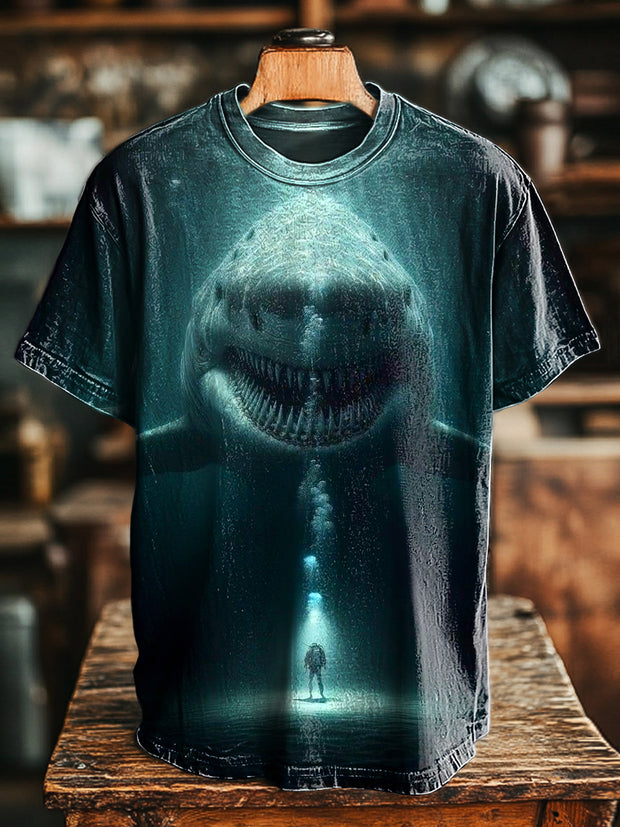 Unisex Vintage Giant Shark Art Print Casual Loose T-Shirt